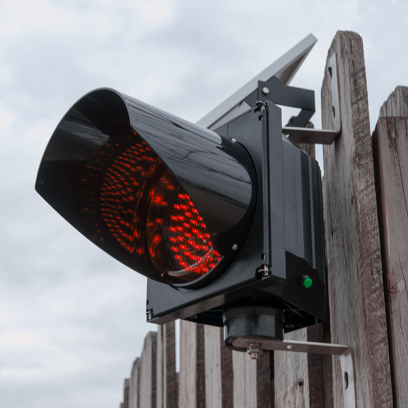 8 Inch Diameter LED Lens Flashing Traffic Light Signal Solar